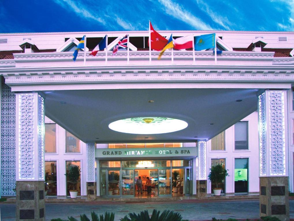Golden Sunset Hotel&Spa Kemer Exterior photo Grand Hotel